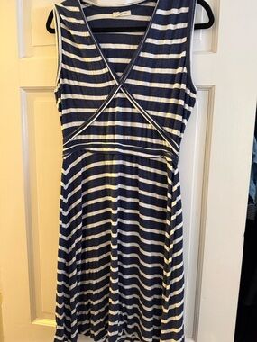 Max Studio Navy and White Striped Sleeveless Midi Dress